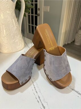 Verderosmarino Made in Italy Gray Suede Platform Mule with Stud Trim size 7.5